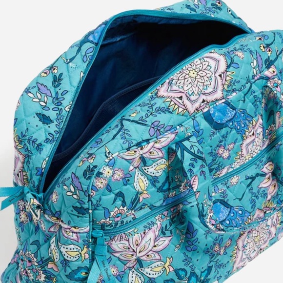 NWT Vera Bradley compact traveler bag in Peacock Garden - Picture 2 of 6